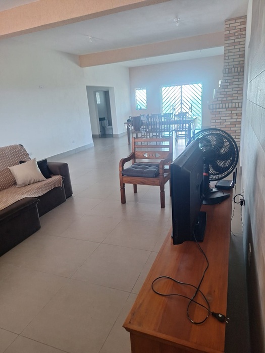 Chácara de alto padrão no bairro nirvana em biritiba mirim