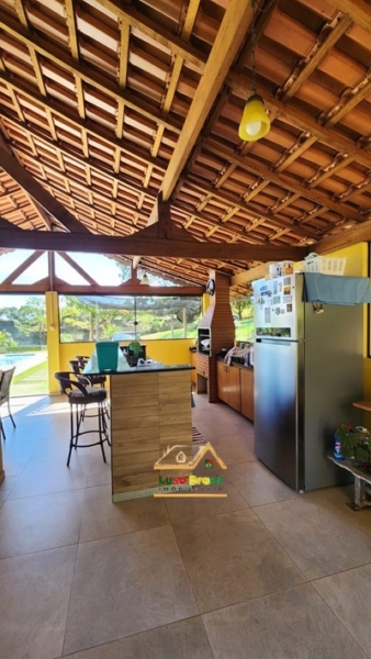 ChÁcara encantadora com 2 casas, piscina, Área de lazer, churrasqueira