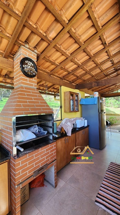 ChÁcara encantadora com 2 casas, piscina, Área de lazer, churrasqueira