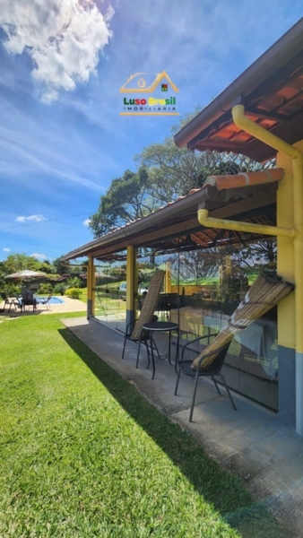 ChÁcara encantadora com 2 casas, piscina, Área de lazer, churrasqueira